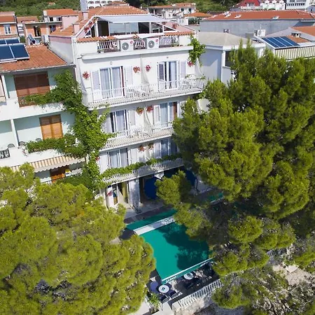 Apartments Ankora Tucepi Exterior photo